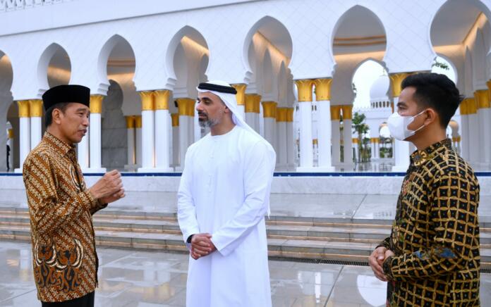 Presiden Jokowi Terima Kedatangan Putra MBZ di Surakarta