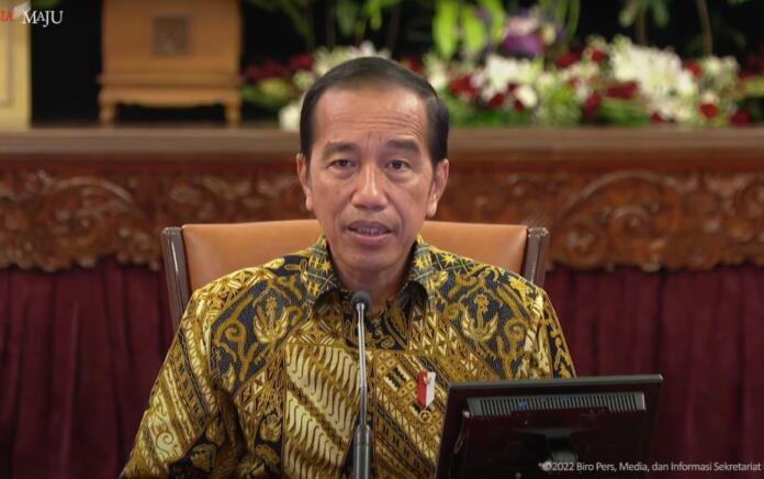 PPKM Resmi Dicabut, Presiden Jokowi: Bansos Tetap Dilanjutkan