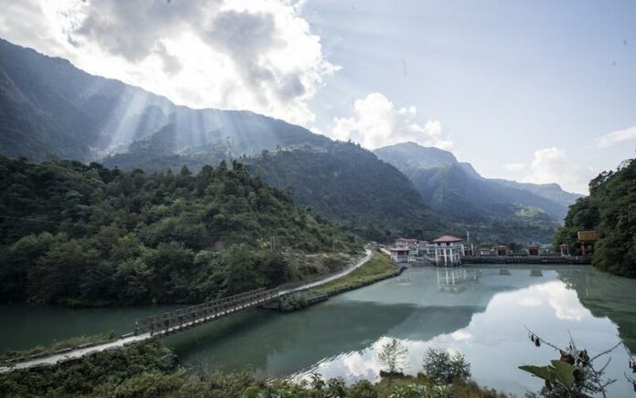 Nepal Cabut Larangan Impor Kendaraan dan Minuman Keras