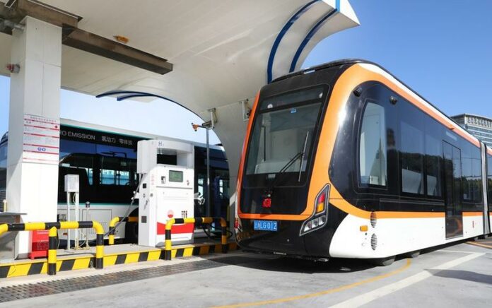 Shanghai Akan Operasikan Lebih Banyak Bus Bertenaga Hidrogen di Jalan Raya