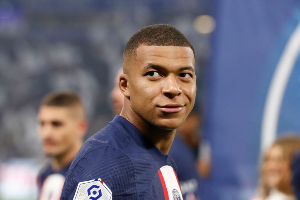 Kylian Mbappe enggan perpanjang kontrak di PSG (istimewa)