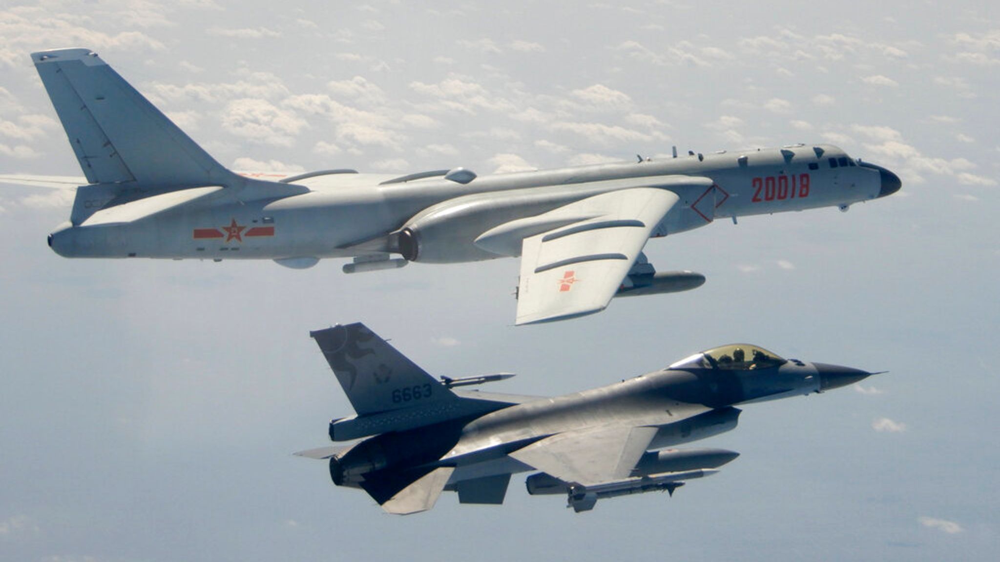 39 Pesawat dan 3 Kapal Milik Angkatan Darat China Mendekati Taiwan