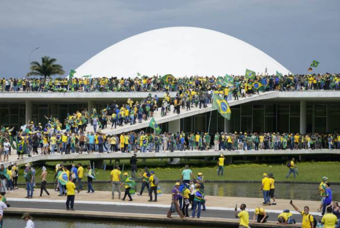 Brasil Selidiki Dalang Kerusuhan Anti-Demokrasi di Ibu Kota pada Minggu