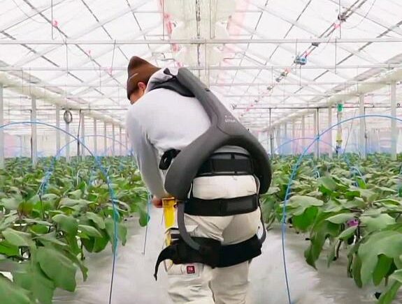 Exoskeleton, Alat Canggih Ini Mampu Membuat Manusia Jadi Sekuat Robot