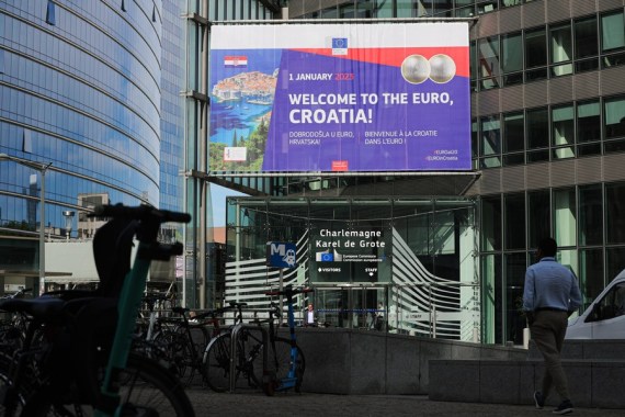 Kroasia Lawan Kenaikan Harga yang "Tidak Masuk Akal" Pasca Adopsi Euro
