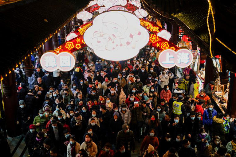 Kemeriahan Perayaan Tahun Baru Imlek di Taman Yu Shanghai