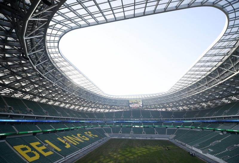 Foto yang diabadikan pada 6 Januari 2023 ini menunjukkan Beijing Workers' Stadium yang telah direnovasi. (Xinhua/Zhang Chenlin)