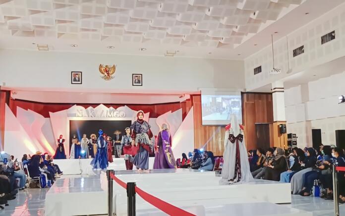 NAKAAMGO: Wujud Inovasi Produk Fashion Karya Mahasiswa UNY