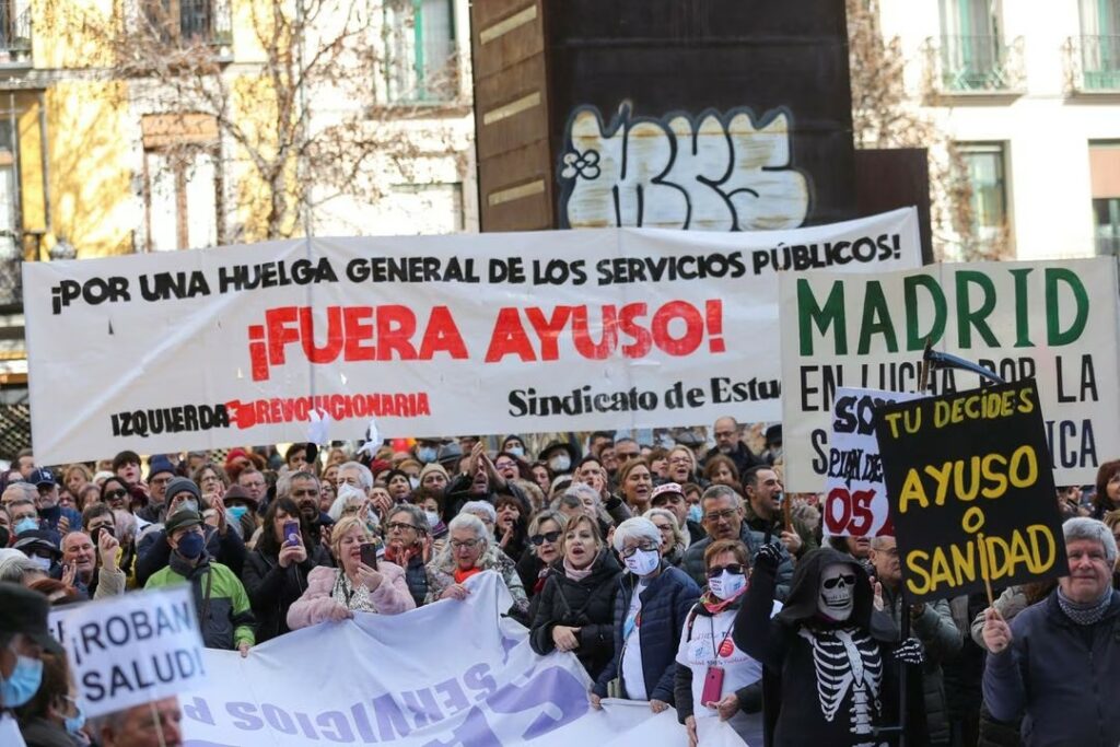 Puluhan Ribu Petugas Kesehatan Spanyol Tuntut Masa Depan yang Lebih Baik