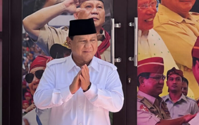 Ratusan Relawan Jokowi Berpindah Haluan Dukung Prabowo di Pilpres 2024