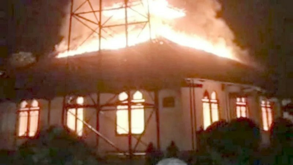Gegeara ODGJ, Masjid di Garut Jabar Terbakar