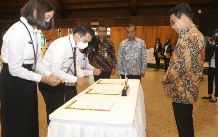 Ambil Sumpah PNS Baru di Kemendes PDTT, Ini Pesan Gus Halim