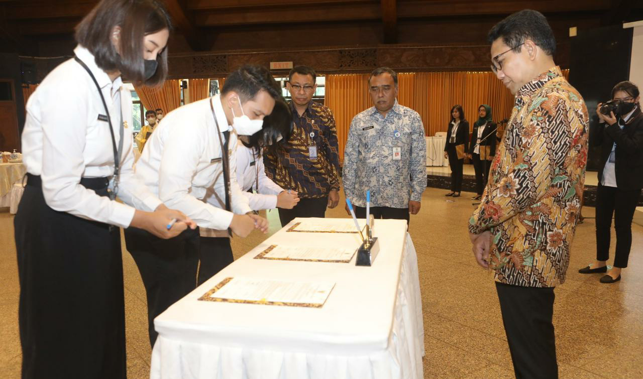 Ambil Sumpah PNS Baru di Kemendes PDTT, Ini Pesan Gus Halim