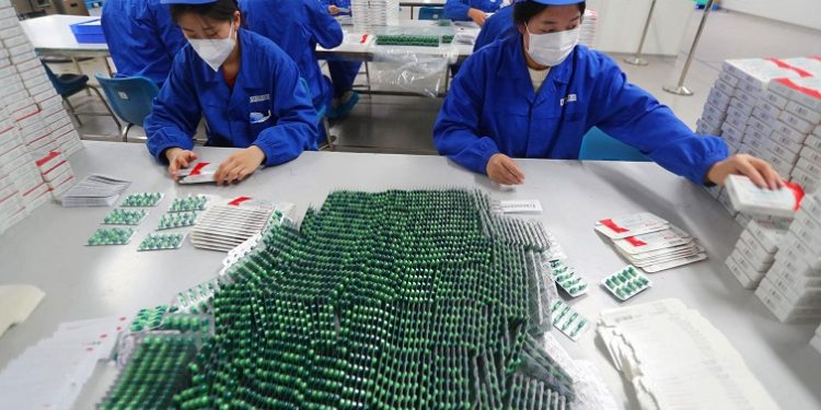 Penuhi Permintaan, Perusahaan Farmasi di Beijing Bekerja dengan Kapasitas Penuh