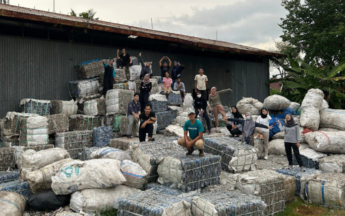 Setinggi Monas, Buangdisini Ubah 390.000 Kilogram Sampah Jadi Uang