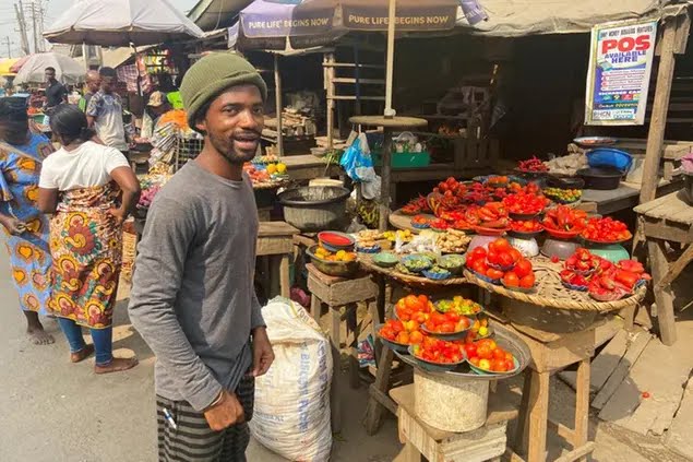 Seniman Nigeria Tampilkan Metode Pengawetan Makanan dalam Pameran