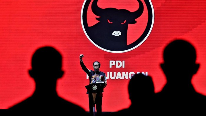 Presiden Jokowi Minta Kader PDIP Tak Mundur Jaga Kekayaan Alam