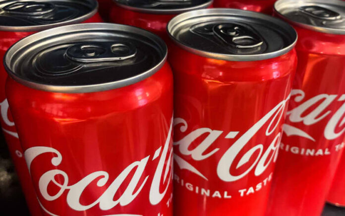 Harga Naik, Pendapatan Coca-Cola Meningkat Pada Kuartal Keempat