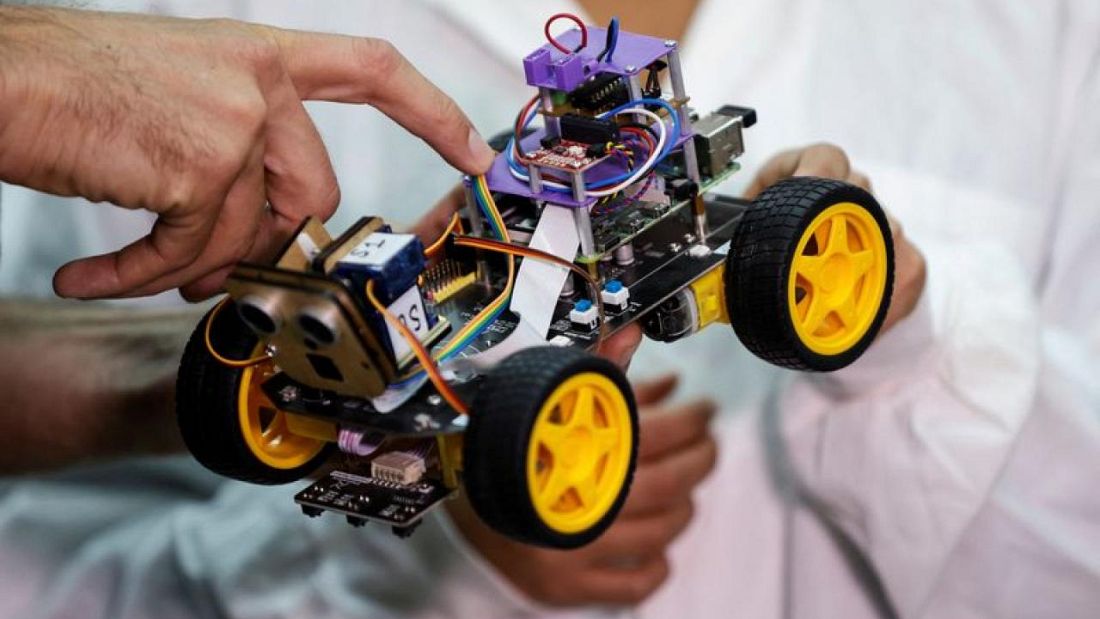 Ilmuwan Israel Kembangkan Robot Pengendus dengan Antena Belalang
