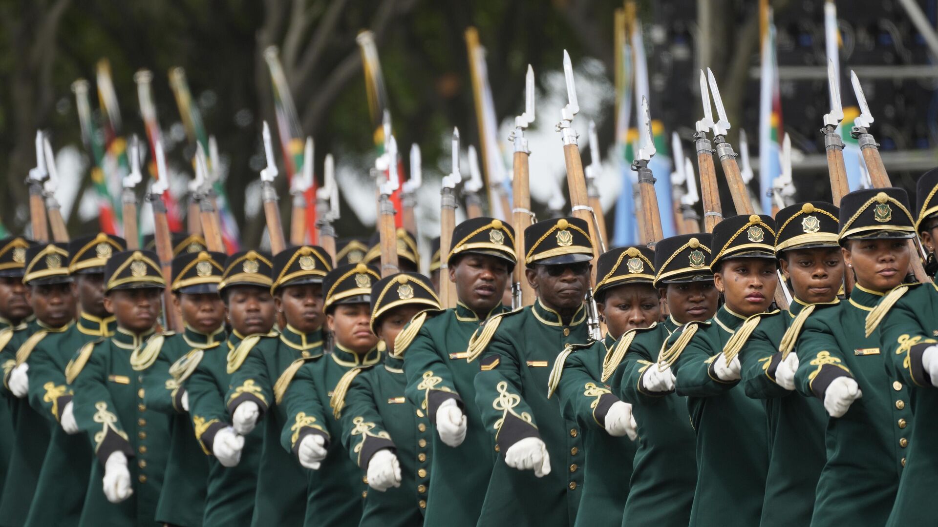 Analis: Latihan Bersama Dengan Rusia & China Tanda Kemerdekaan Afrika Selatan dari Dominasi Barat