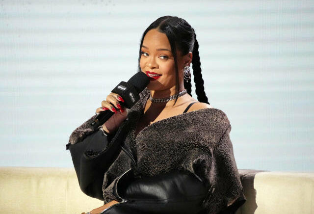 Rihanna akan Kembali ke Panggung dengan Pertunjukan Paruh Waktu Super Bowl