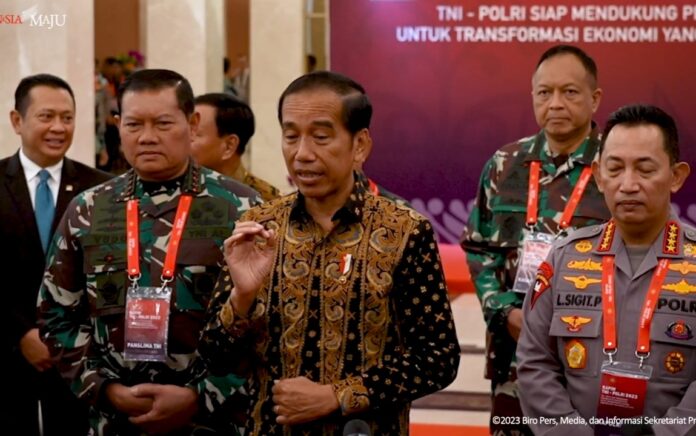 'Warning' Keras TNI-Polri Terkait Karhutla, Presiden Jokowi: Janjian Saya 7 Tahun Lalu Masih Berlaku 