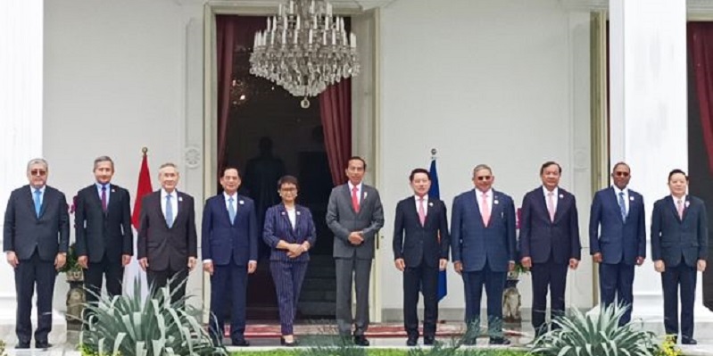 Presiden Jokowi Bertemu Menlu dan Sekjen ASEAN, Apa Saja yang Dibahas?