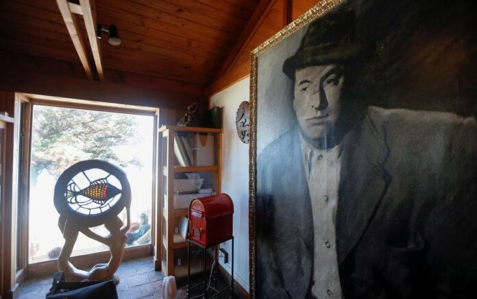 Benarkah Diracun? Chili Masih Menunggu Laporan Terbaru Tentang Kematian Pablo Neruda