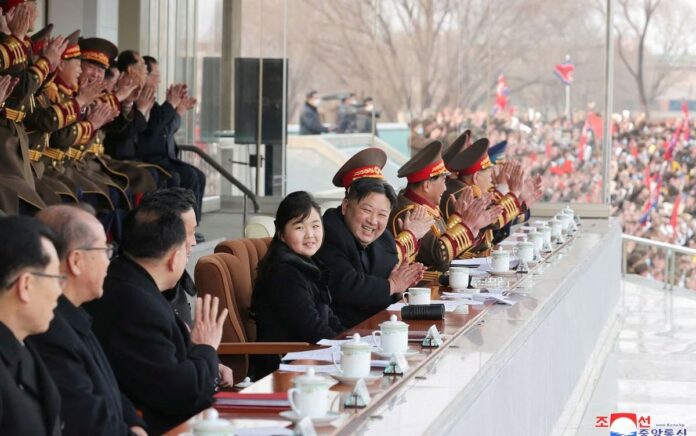 Tidak Hanya di Acara Militer, Putri Kim Jong Un Kini Juga Muncul di Acara Olahraga