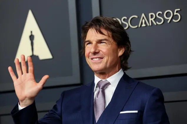 Produser Hollywood Berikan Penghargaan untuk Tom Cruise dan 'Everything Everywhere'
