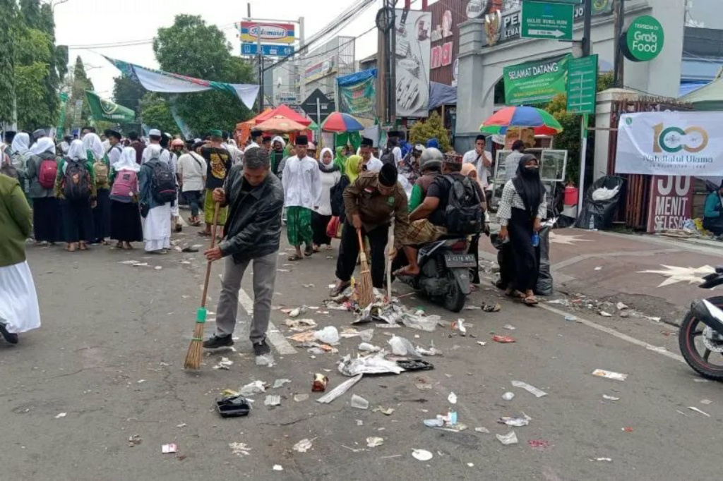 DLHK Sidoarjo Pastikan Seluruh Sampah Harlah NU Terangkut