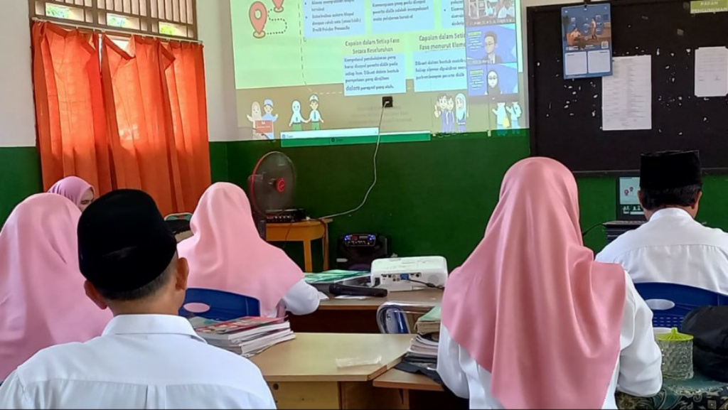 Kemenag: 641.635 Guru Madrasah Ikuti Bimtek Implementasi Kurikulum Merdeka
