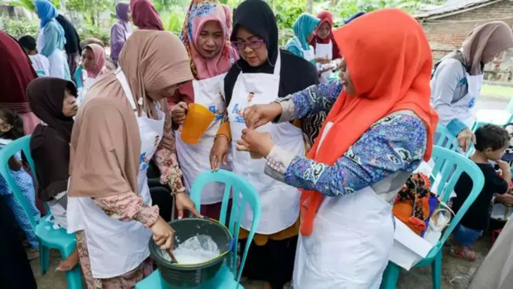 Ibu-ibu Tuban Ikuti Pelatihan Pembuatan Sabun: Alhamdulilah Senang Sekali