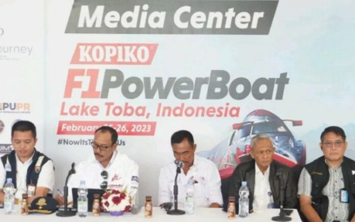 Kemenhub Siap Uji Coba Penerbangan Pesawat Air di Danau Toba