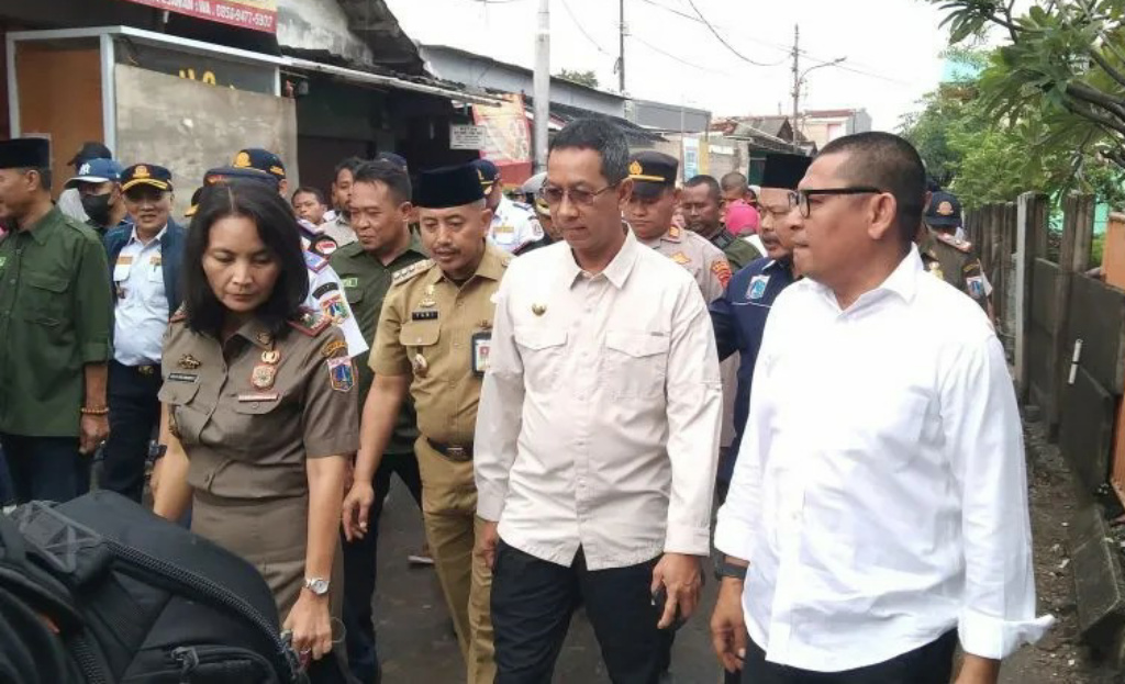 Gubernur Heru Minta Jajaran Percepat Penanganan Banjir Jakarta