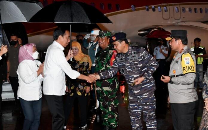 Presiden Jokowi Tiba di Sidoarjo untuk Hadiri Harlah 1 Abad NU Besok