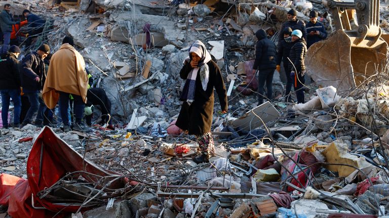 Korban Tewas Gempa Turki dan Suriah Melampaui 11.000 Jiwa
