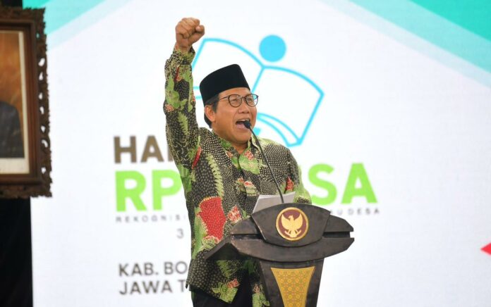 Mendes Minta Mahasiswa RPL Desa Segera Lulus: Warga Menunggu Kiprahmu!