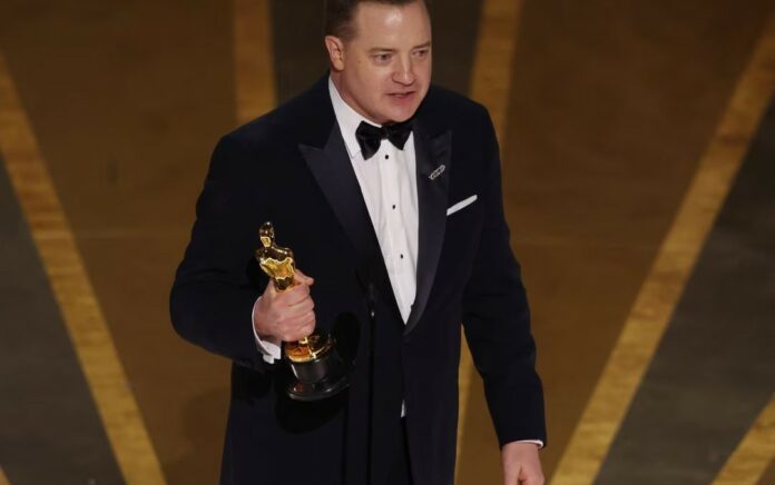 Brendan Fraser Menangkan Aktor Terbaik Oscar untuk 'The Whale'