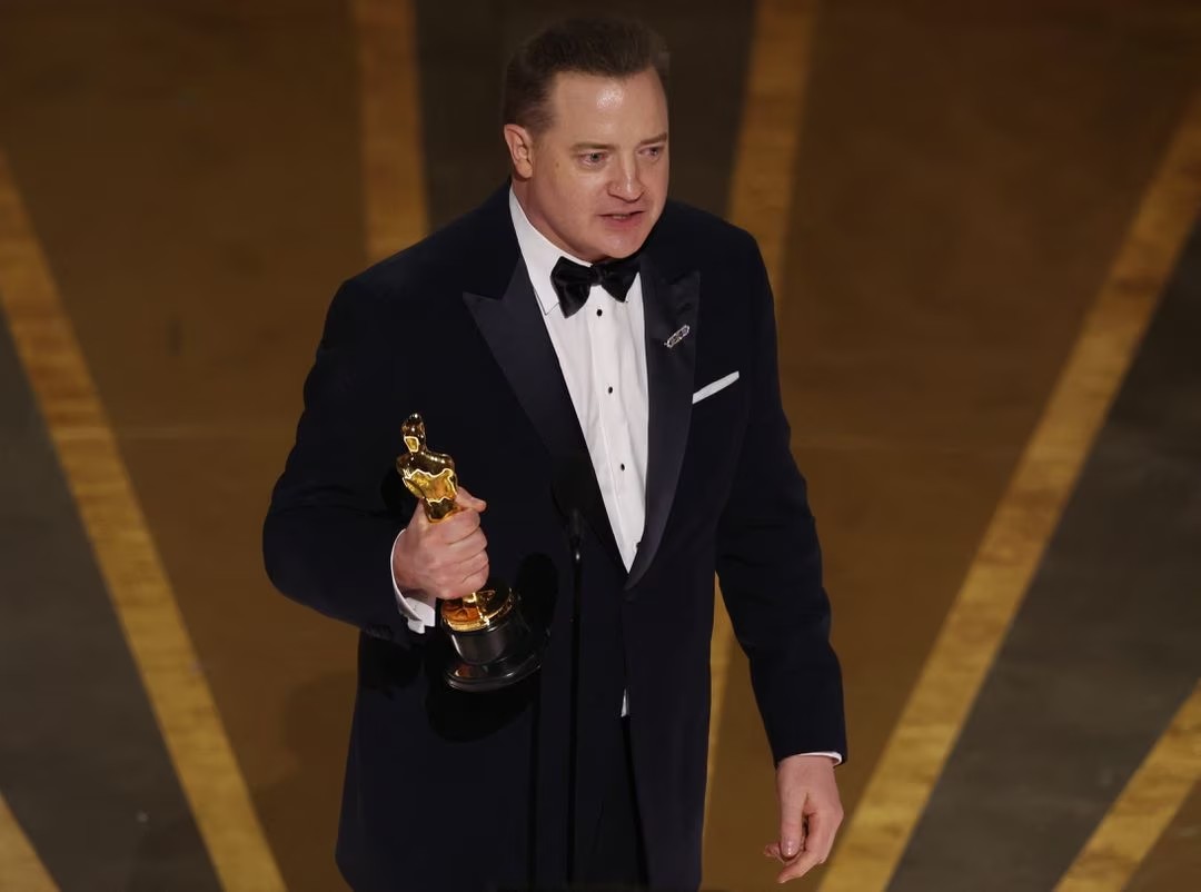 Brendan Fraser Menangkan Aktor Terbaik Oscar untuk 'The Whale'