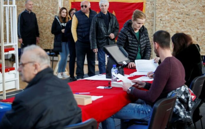 Warga Montenegro Berikan Suara dalam Pemilihan Presiden