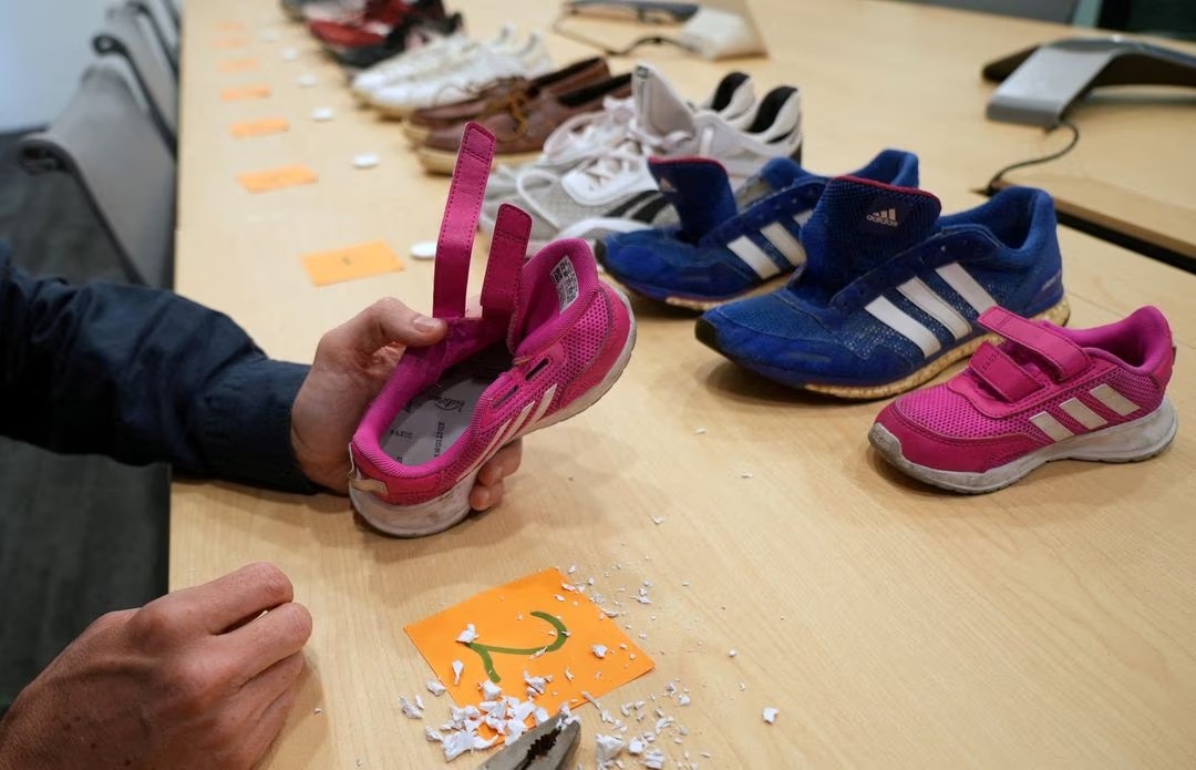 Singapura Perketat Kontrol Daur Ulang Sepatu Setelah Penyelidikan Reuters