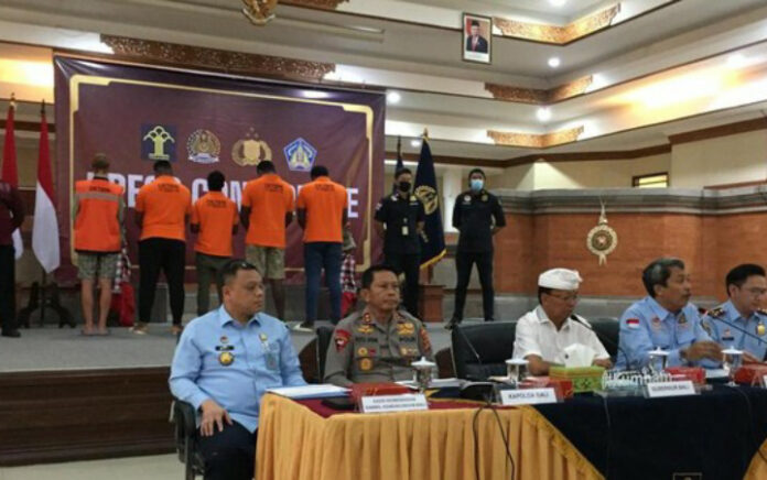 Banyak WNA Lakukan Pelanggaran, Gubernur Bali Usulkan Cabut Visa on Arrival untuk Warga Rusia-Ukraina