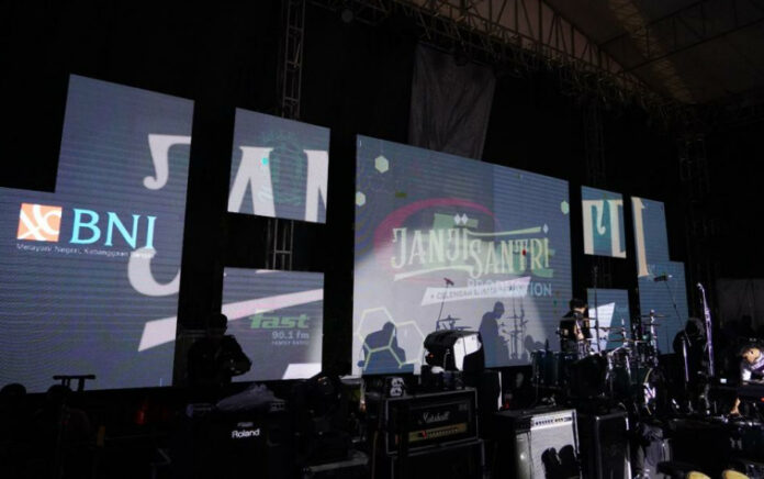 Jamrud hingga Woro Widowati Bikin 'Ambyar' Fastavaganza Live Ponpes Salaf Tegalrejo