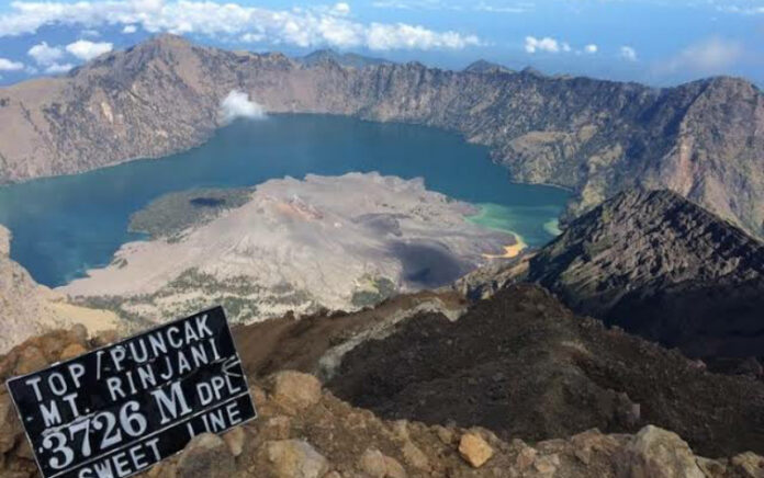 Pendakian Gunung Rinjani Akan Dibuka April Besok