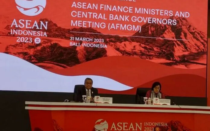 Menkeu Sebut ADB dan Bank Dunia Siap Dukung Pembiayaan Iklim ASEAN