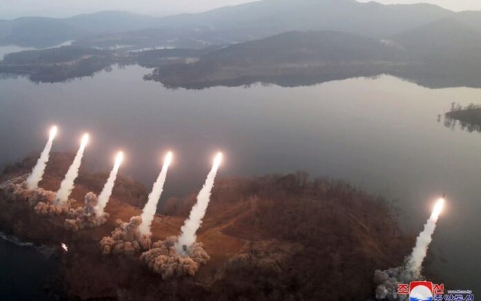 Peluncuran rudal Korea Utara pada Kamis, 9 Maret 2023. Foto: KCNA.