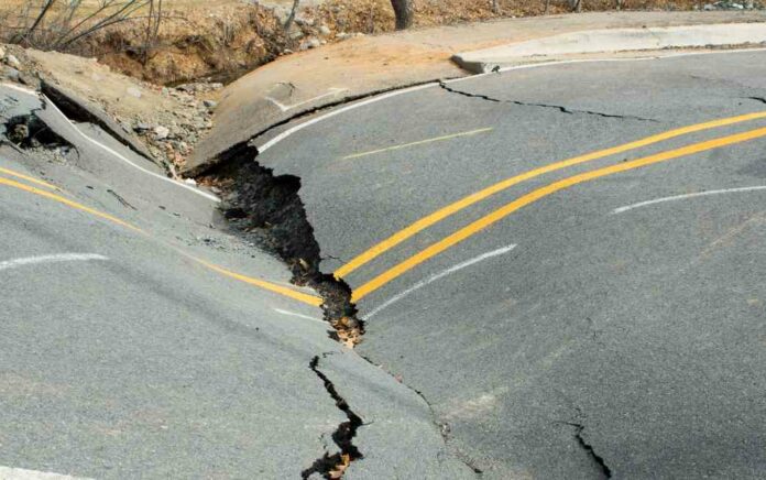 239 Orang Terluka dalam Gempa Berkekuatan 5,6 SR di Barat Laut Iran