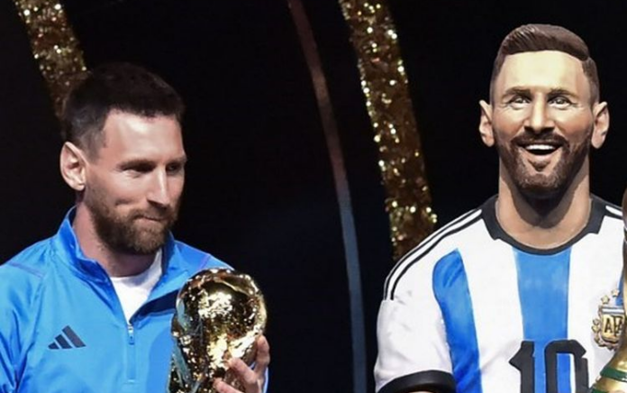 Patung Lionel Messi Bakal Dijejerkan dengan Patung Pele dan Maradona