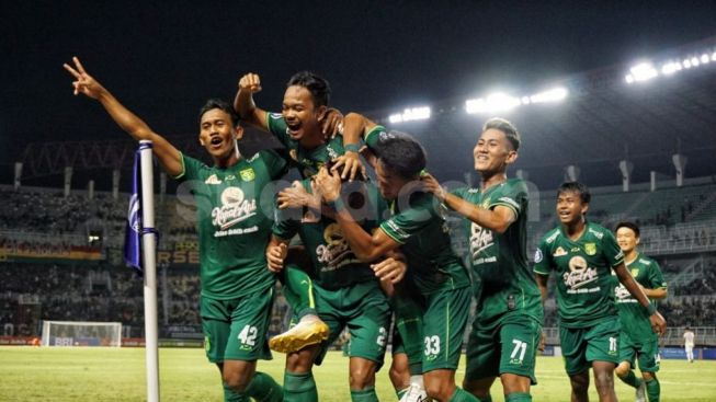 Laga Tunda Persebaya Surabaya vs Arema Bakal Digelar Pada 11 April